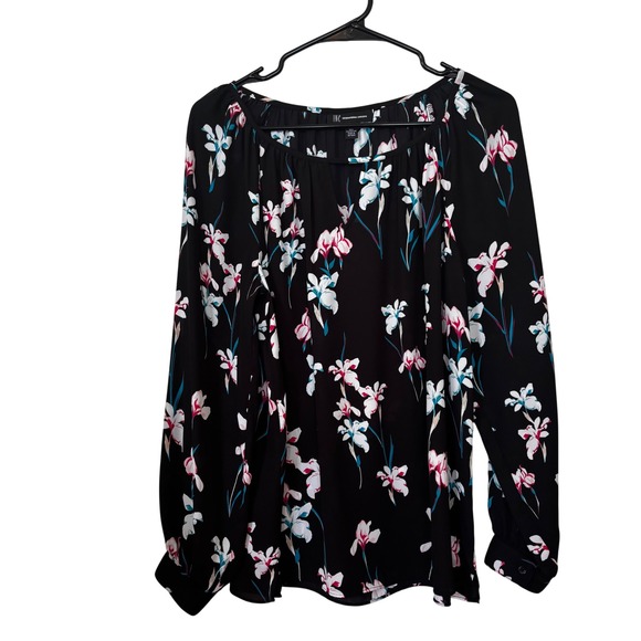 INC International Concepts Tops - INC International Concepts Women's Blouse Medium NWT Floral Keyhole Neck